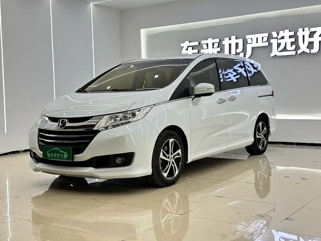 Honda Odyssey 2017 — фото 1