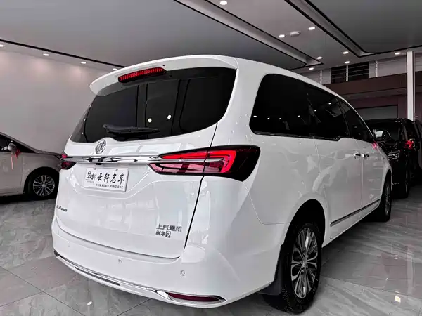 Buick GL8 2022