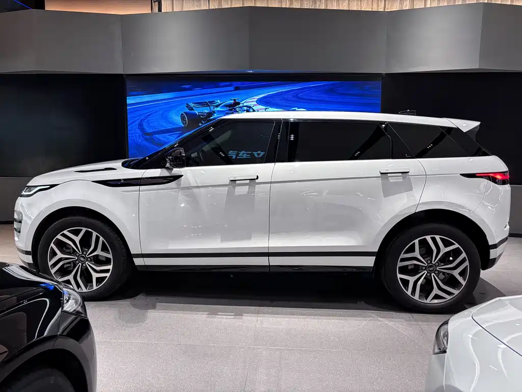 Land Rover Evoque 2024 — фото 3