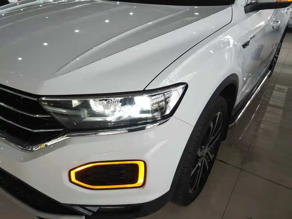 Volkswagen T-Roc 2019 — фото 18