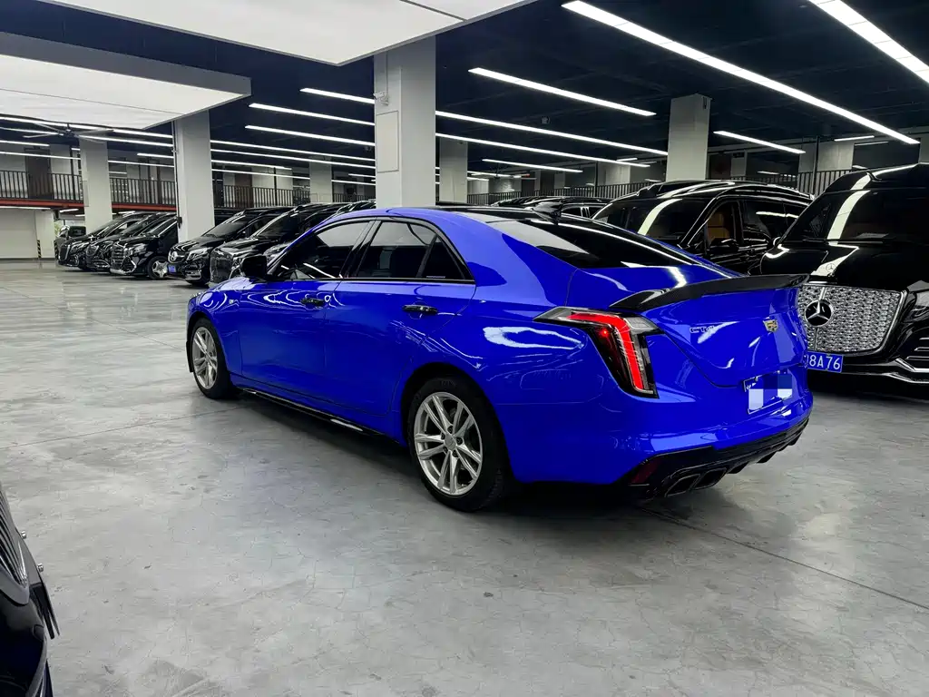 Cadillac CT4 2021 — фото 13