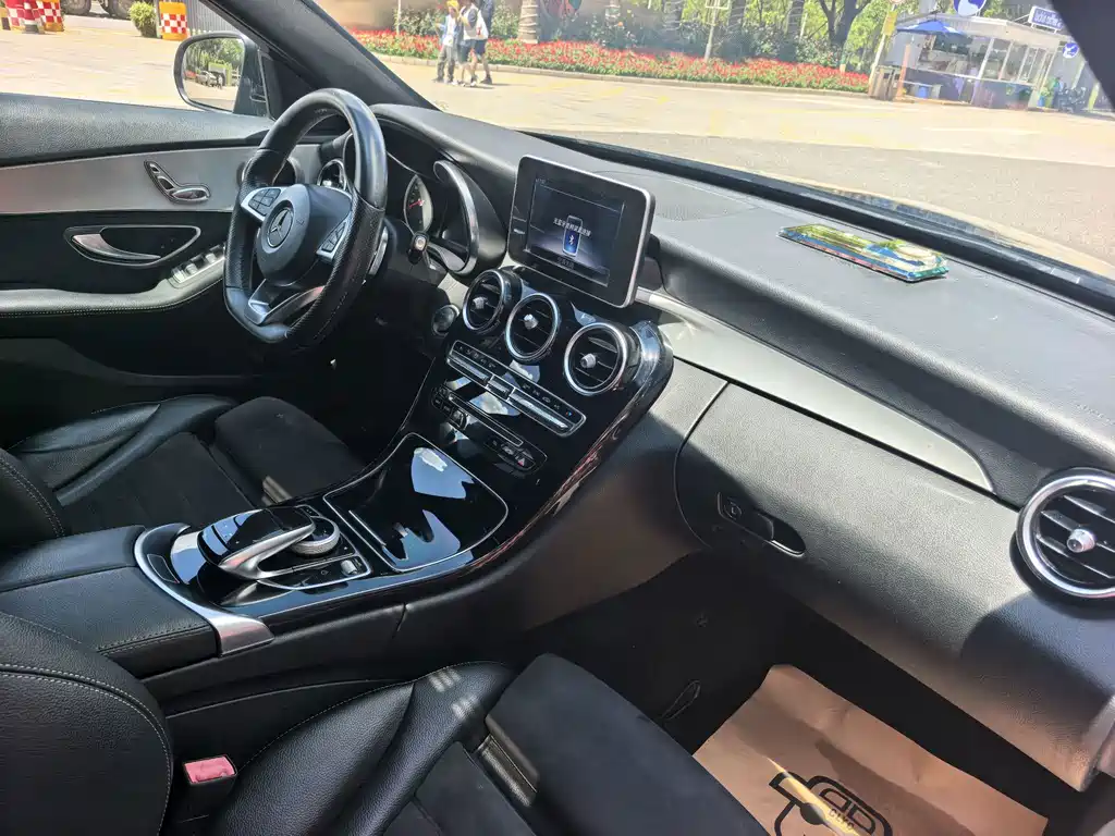 Mercedes-Benz C-Class 2017 — фото 14
