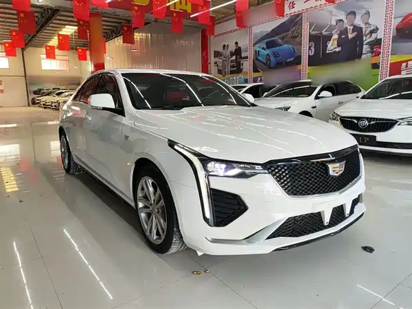 Cadillac CT4 2021
