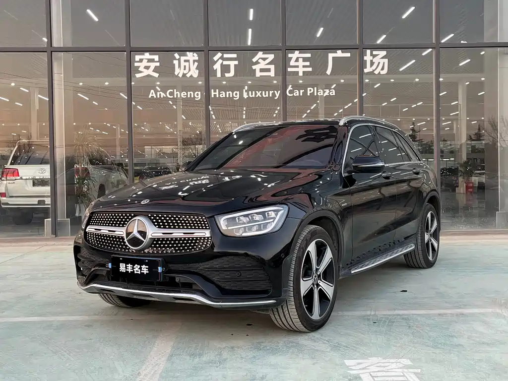 Mercedes-Benz GLC 2022 — фото 1