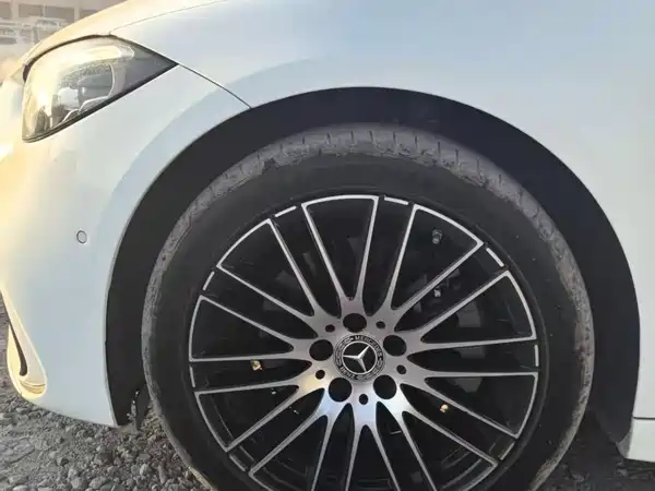 Mercedes-Benz C-Class 2023