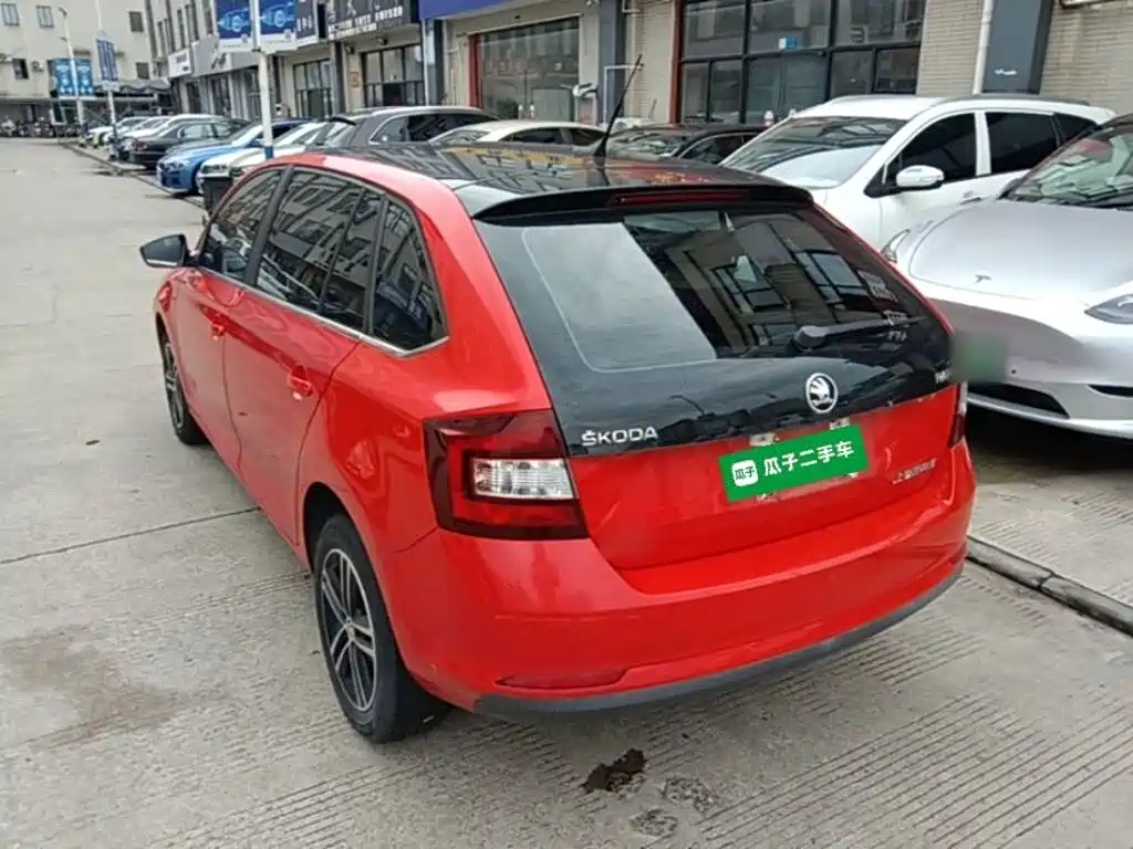 Skoda Rapid Spaceback 2016
