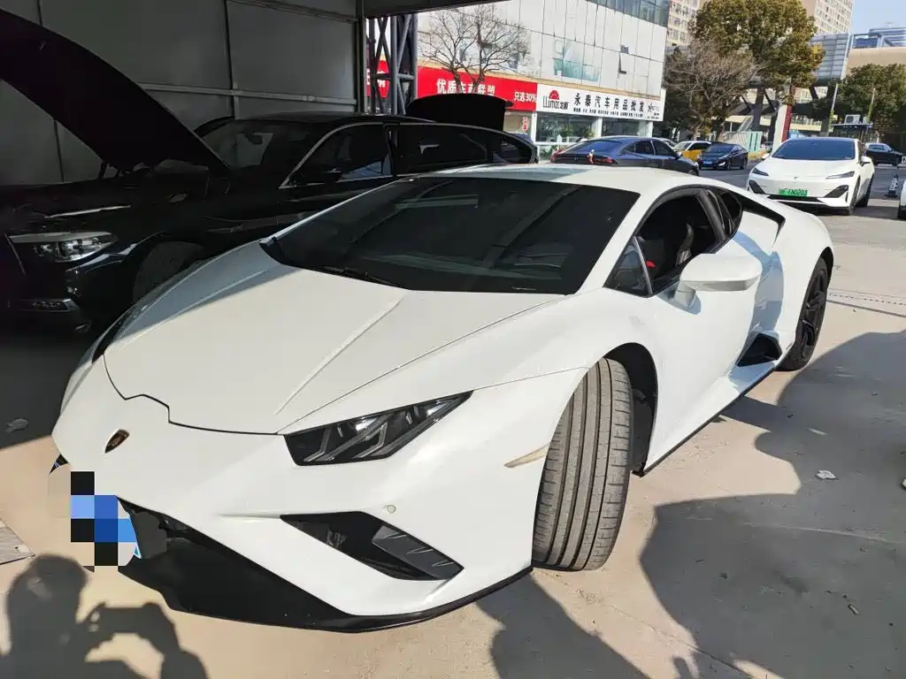 Lamborghini Huracan 2021 — фото 1
