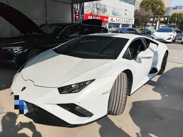 Lamborghini Huracan 2021