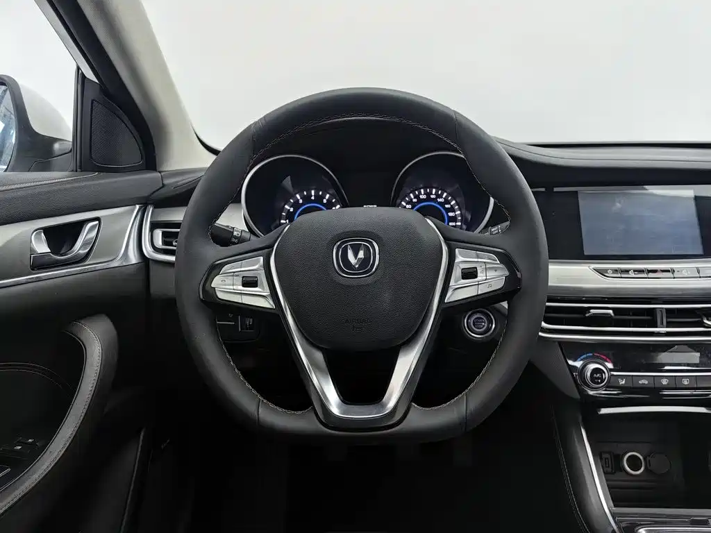 Changan Escape 2018 — фото 11