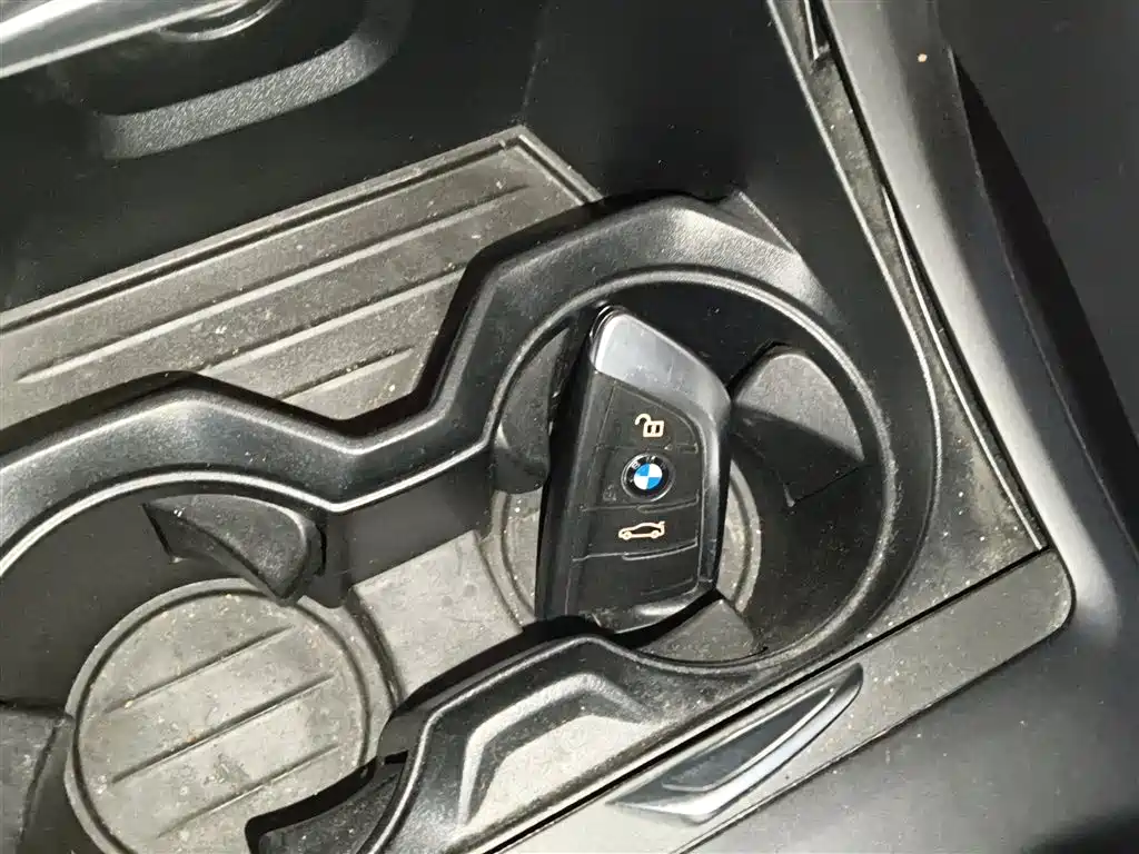 BMW X1 2018 — фото 16