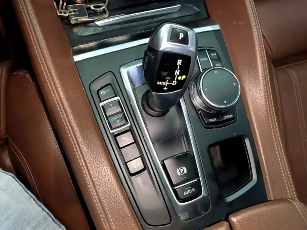 BMW X6 2018 — фото 14