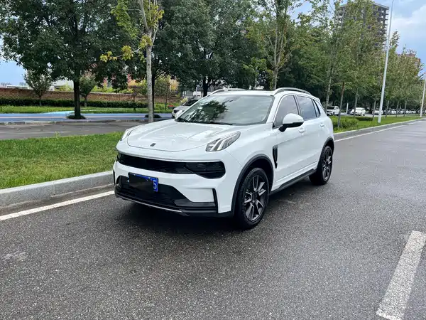 Lynk & Co 01 2023