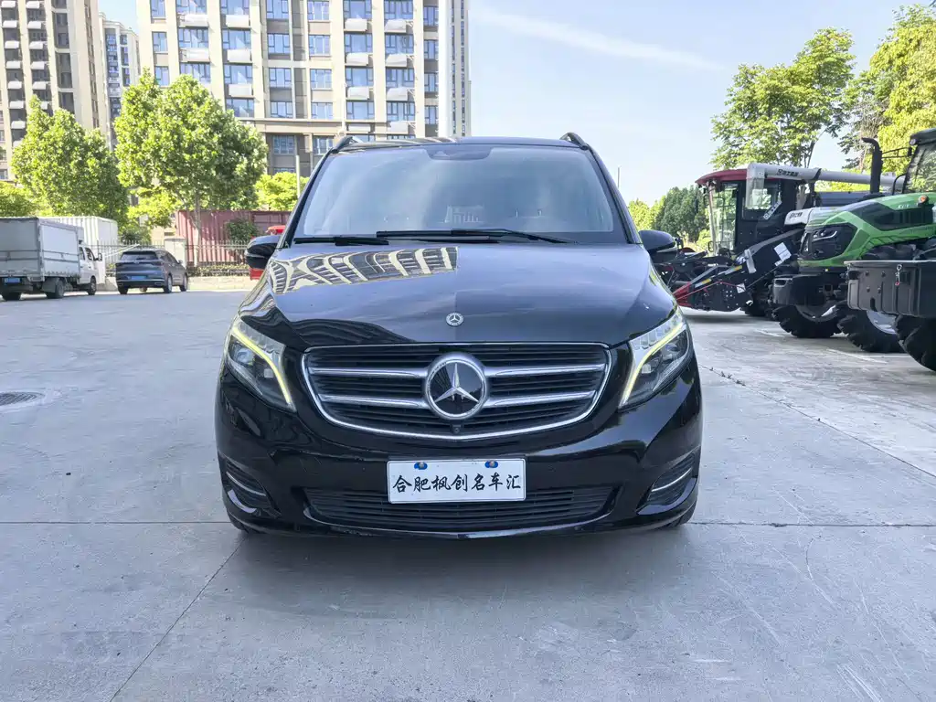 Mercedes-Benz V-Class 2018 — фото 2