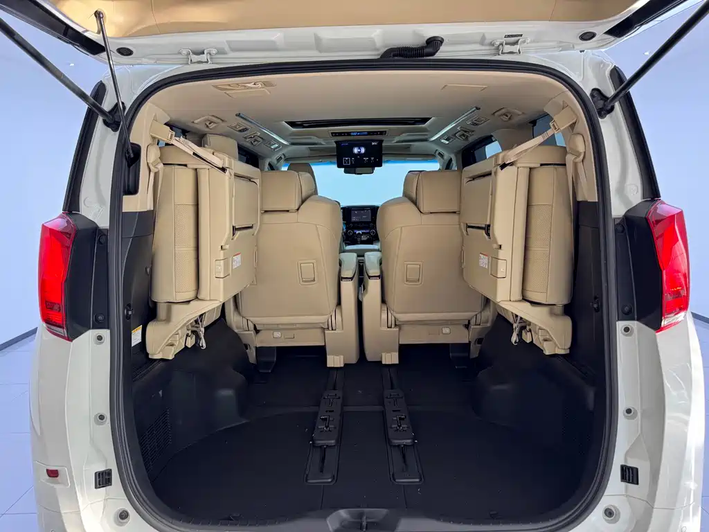 Toyota Alphard 2019 — фото 9
