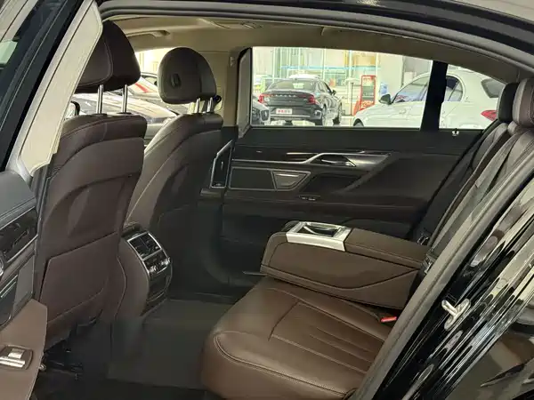 BMW 7 Series 2016