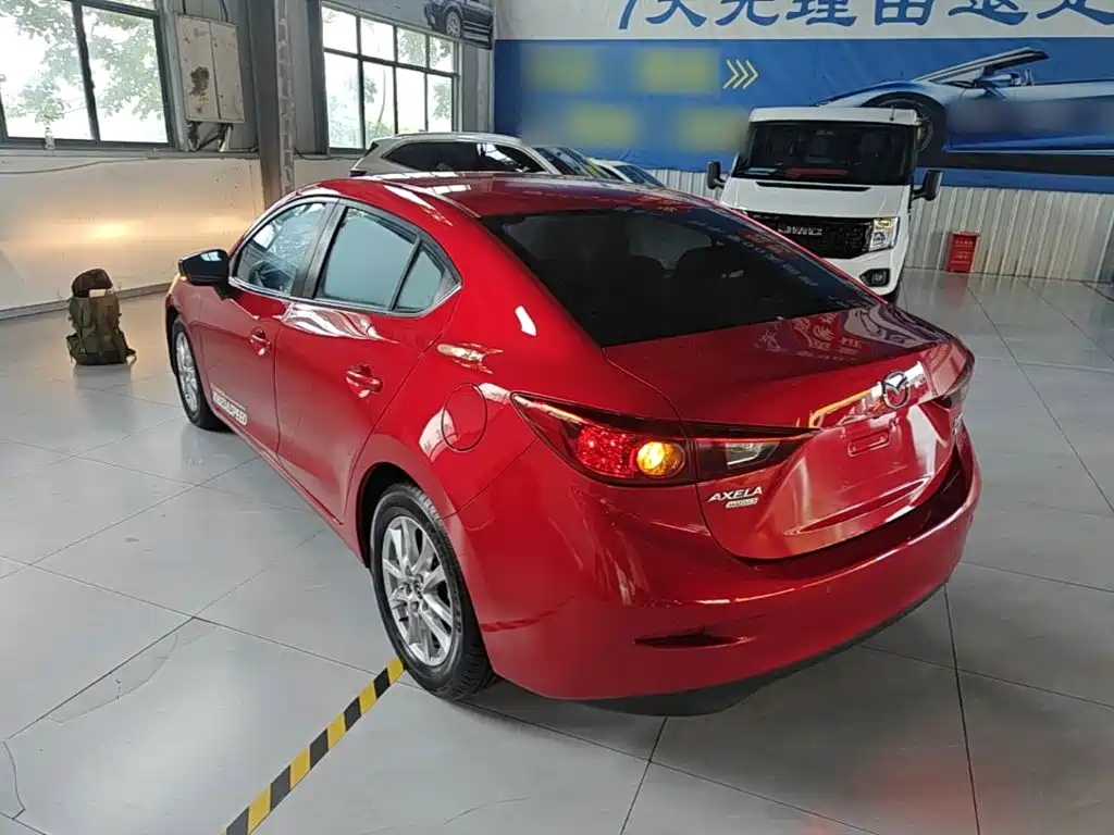 Mazda 3 Axela 2018
