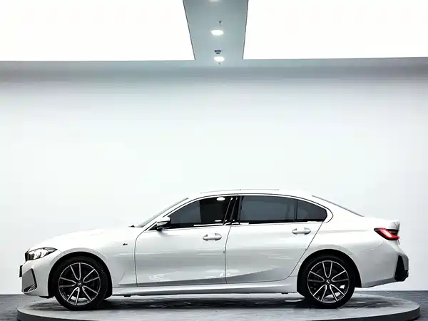 BMW 3 Series 2023