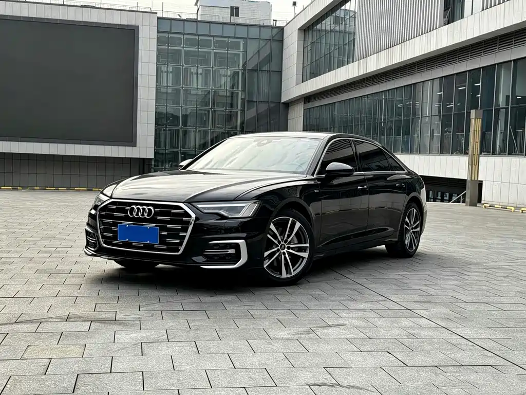 Audi A6L 2023 — фото 1