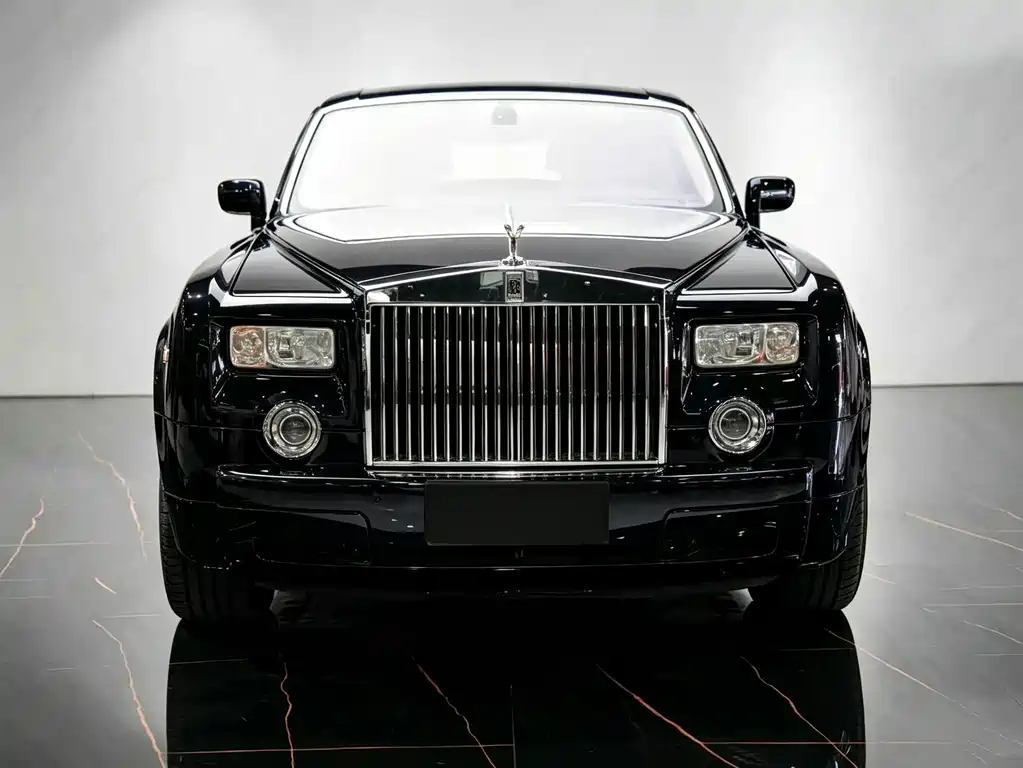 Rolls-Royce Phantom 2008 — фото 1