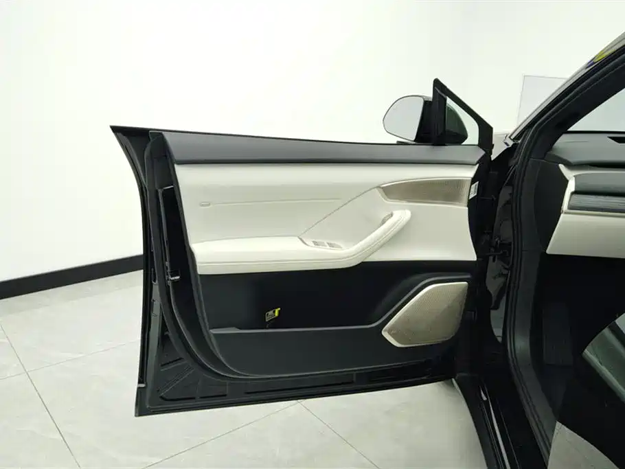 ONVO L60 2025
