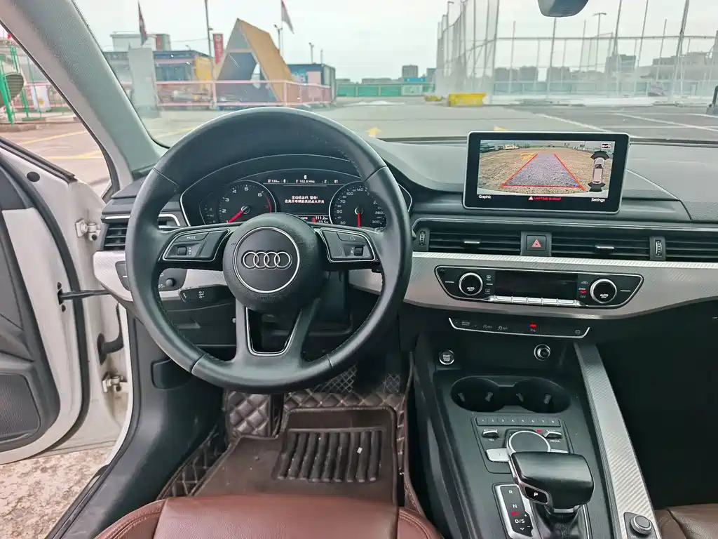 Audi A4L 2017 — фото 12