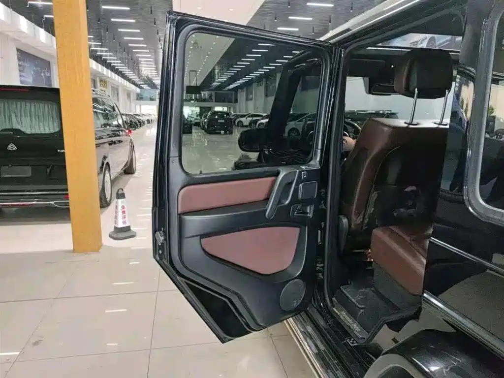 Mercedes-Benz G-Class 2018 — фото 9