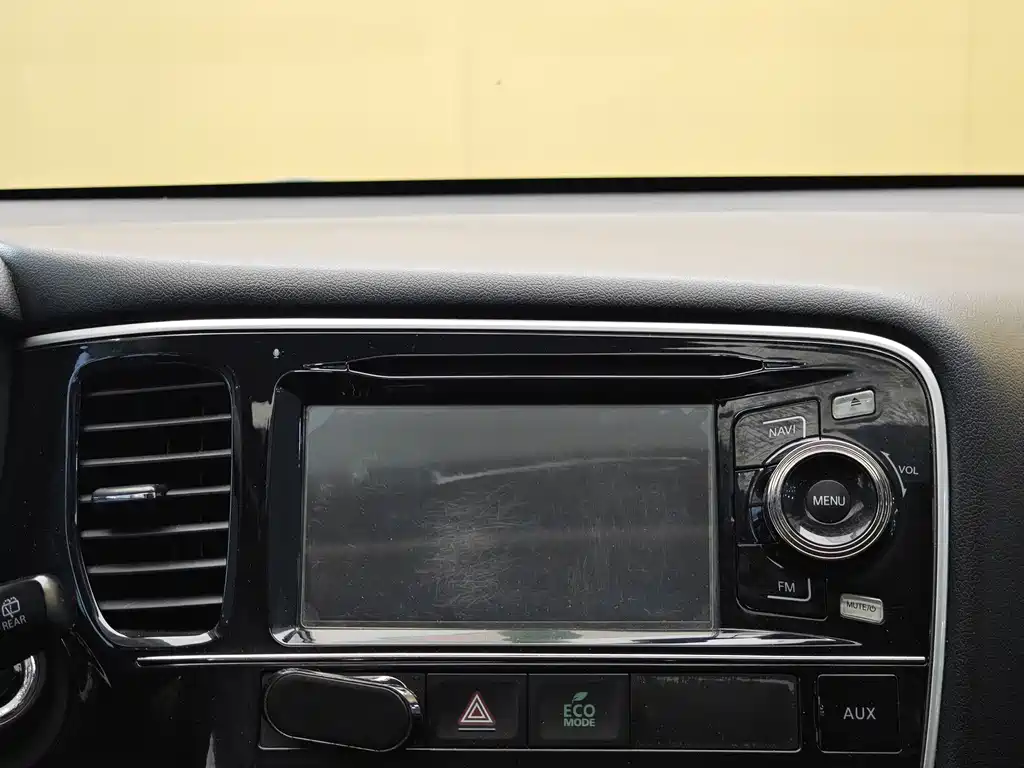 Mitsubishi Outlander 2014 — фото 16