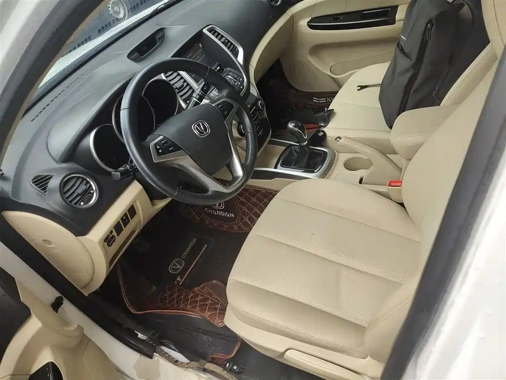 Changan Eado 2015 — фото 15