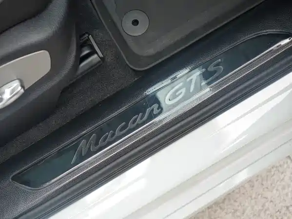 Porsche Macan 2023