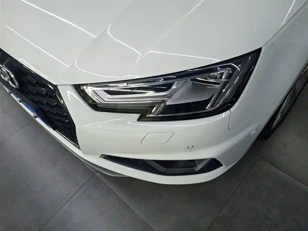 Audi A4L 2019 — фото 15