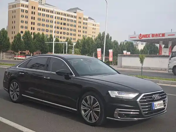 Audi A8 2021