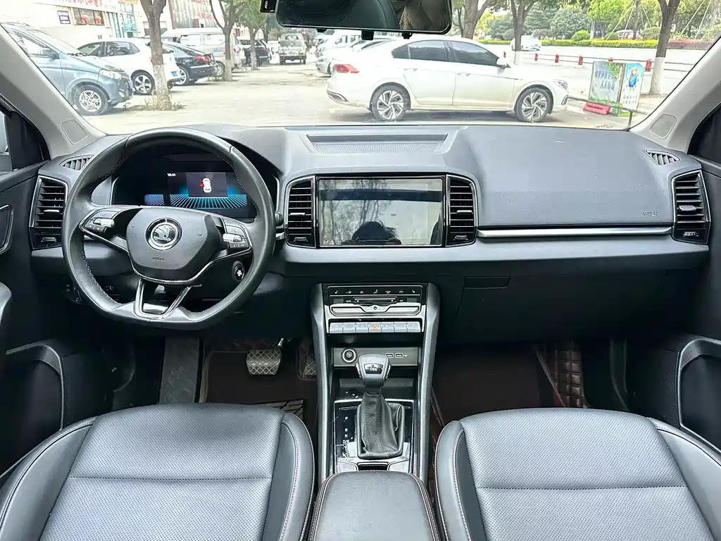 Skoda Karoq 2023 — фото 5