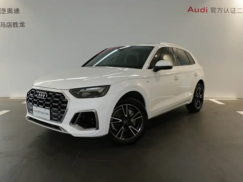 Audi Q5L 2024 — фото 1