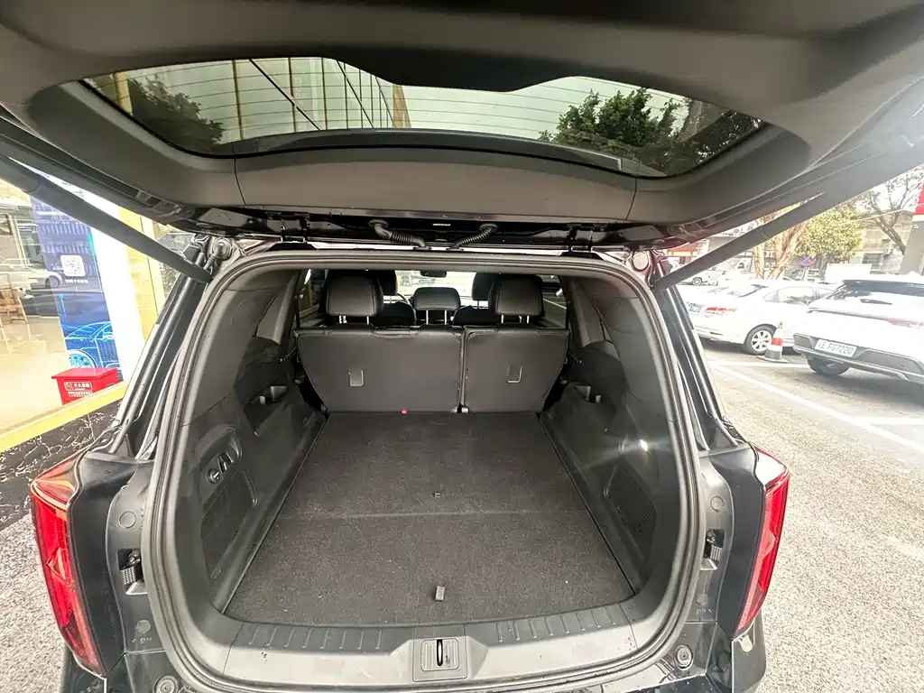 GAC Motor Trumpchi GS8 2025 — фото 13