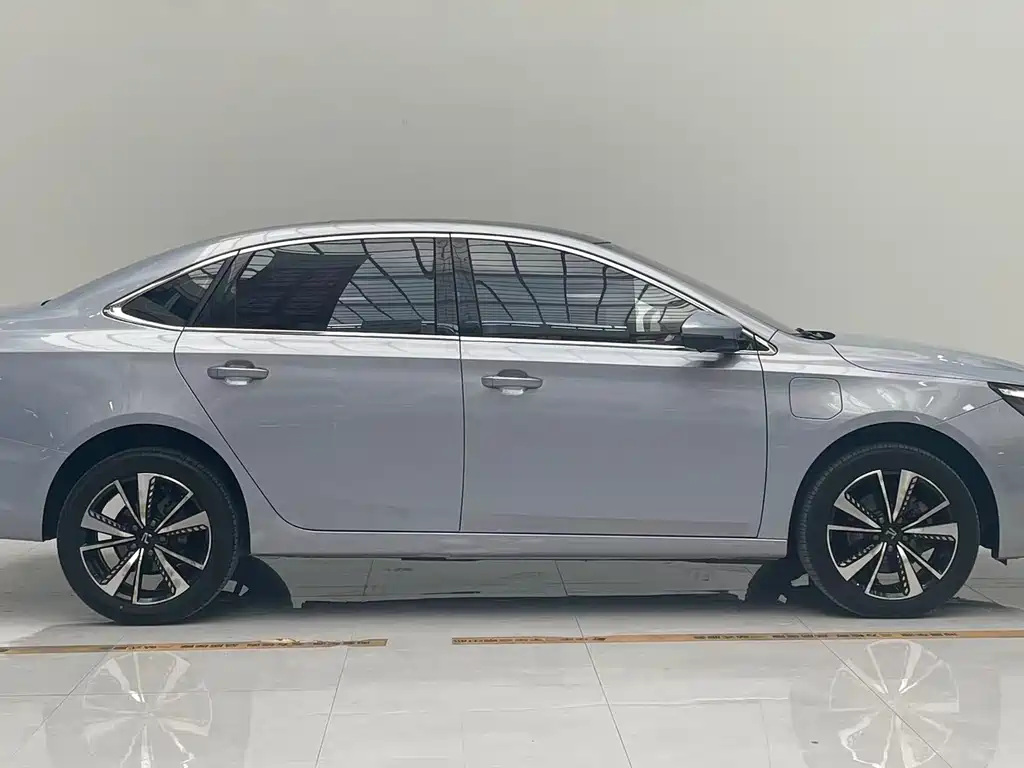 Roewe Feifan ER6 2022 — фото 4