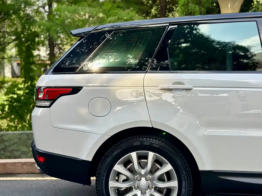 Land Rover Sport 2016 — фото 11