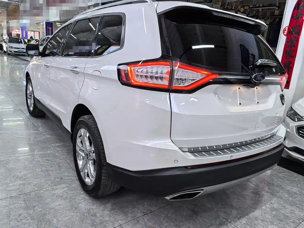 Ford Edge 2017 — фото 4