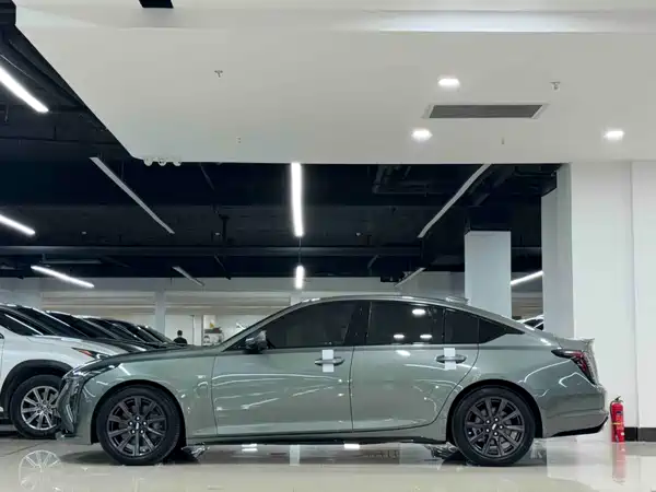 Cadillac CT5 2024
