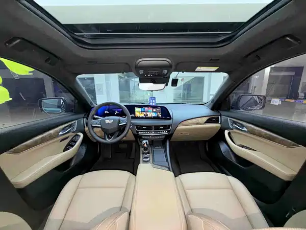 Cadillac CT5 2024