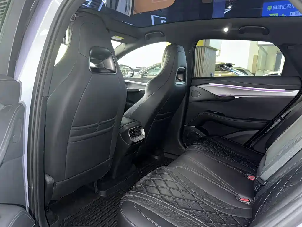 BYD Seal 07 EV 2024