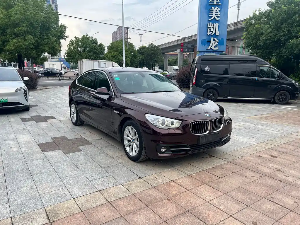 BMW 5 Series GT 2015 — фото 3
