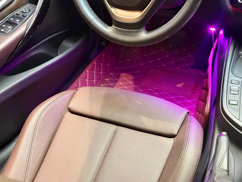 BMW 3 Series 2019 — фото 13