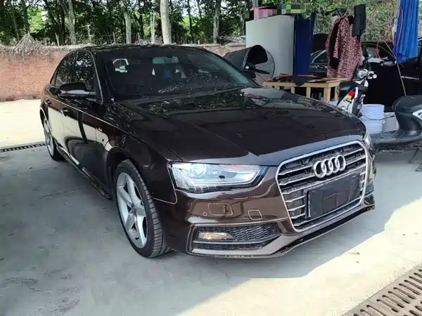 Audi A4L 2016