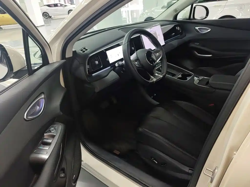 BYD Sealion 05 EV 2025 — фото 16