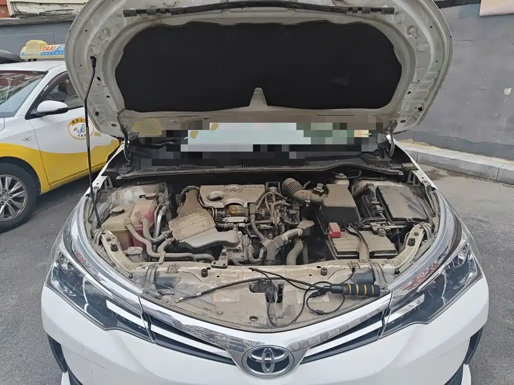 Toyota Corolla 2017 — фото 21