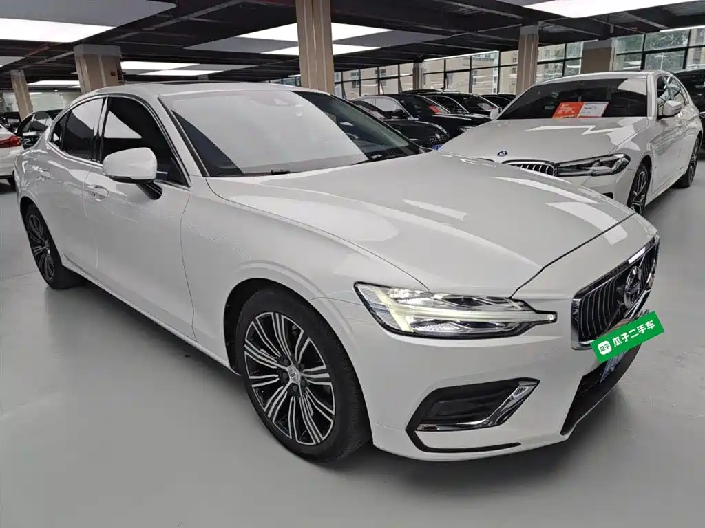 Volvo S60 2020 — фото 4