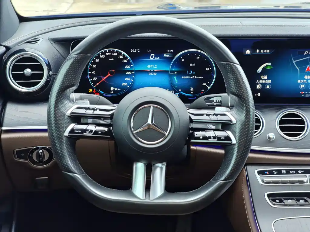 Mercedes-Benz E-Class 2021 — фото 20