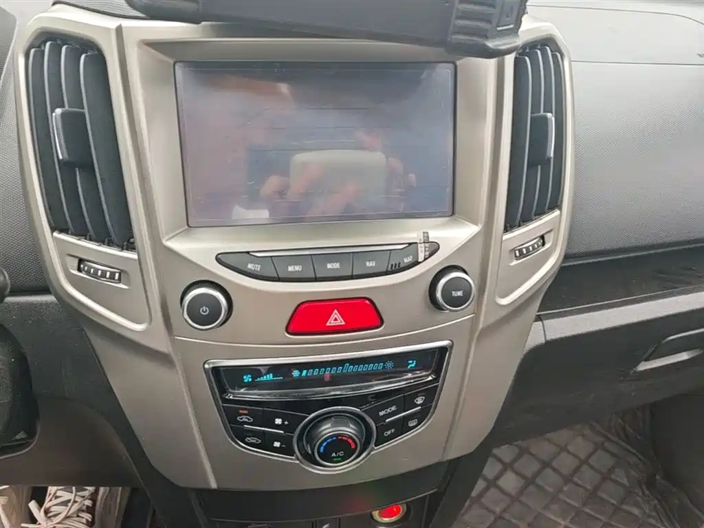 Haval H1 2018 — фото 13