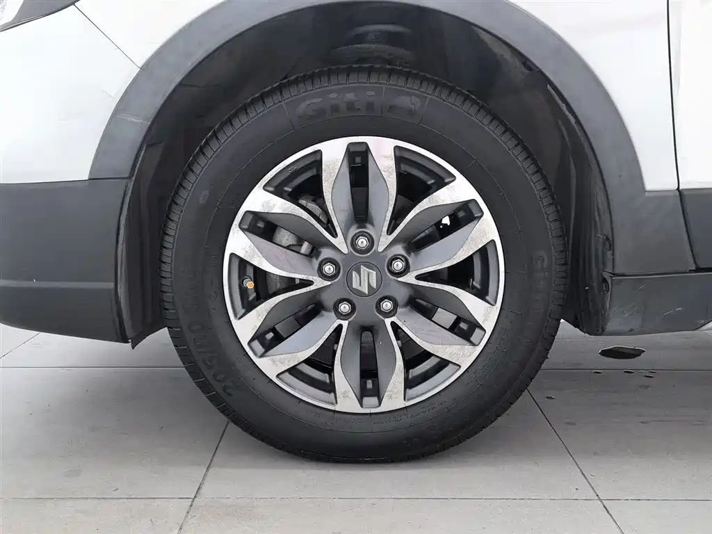 Suzuki Vitara 2017 — фото 17