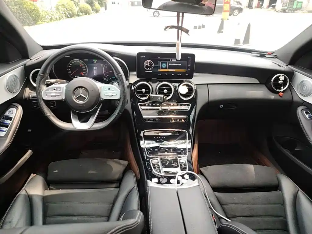 Mercedes-Benz C-Class 2021